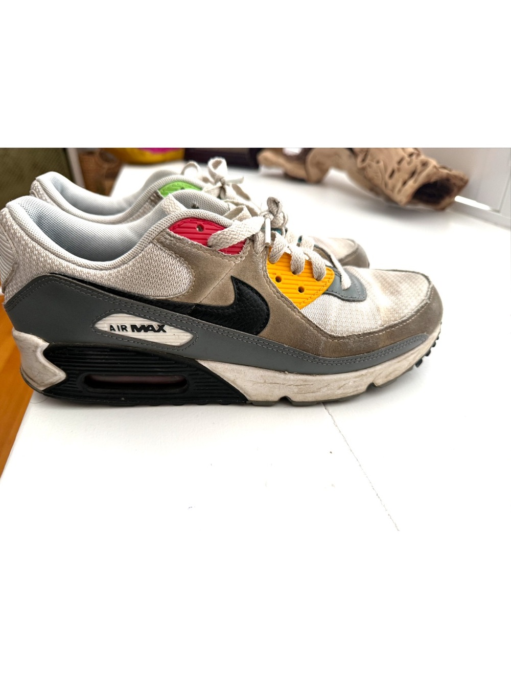 Nike Air Max 90 "Peace, Love, Basketball"